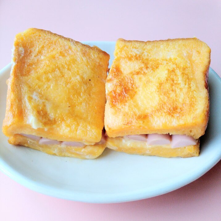 魚肉ソーセージとチーズのフレンチトースト